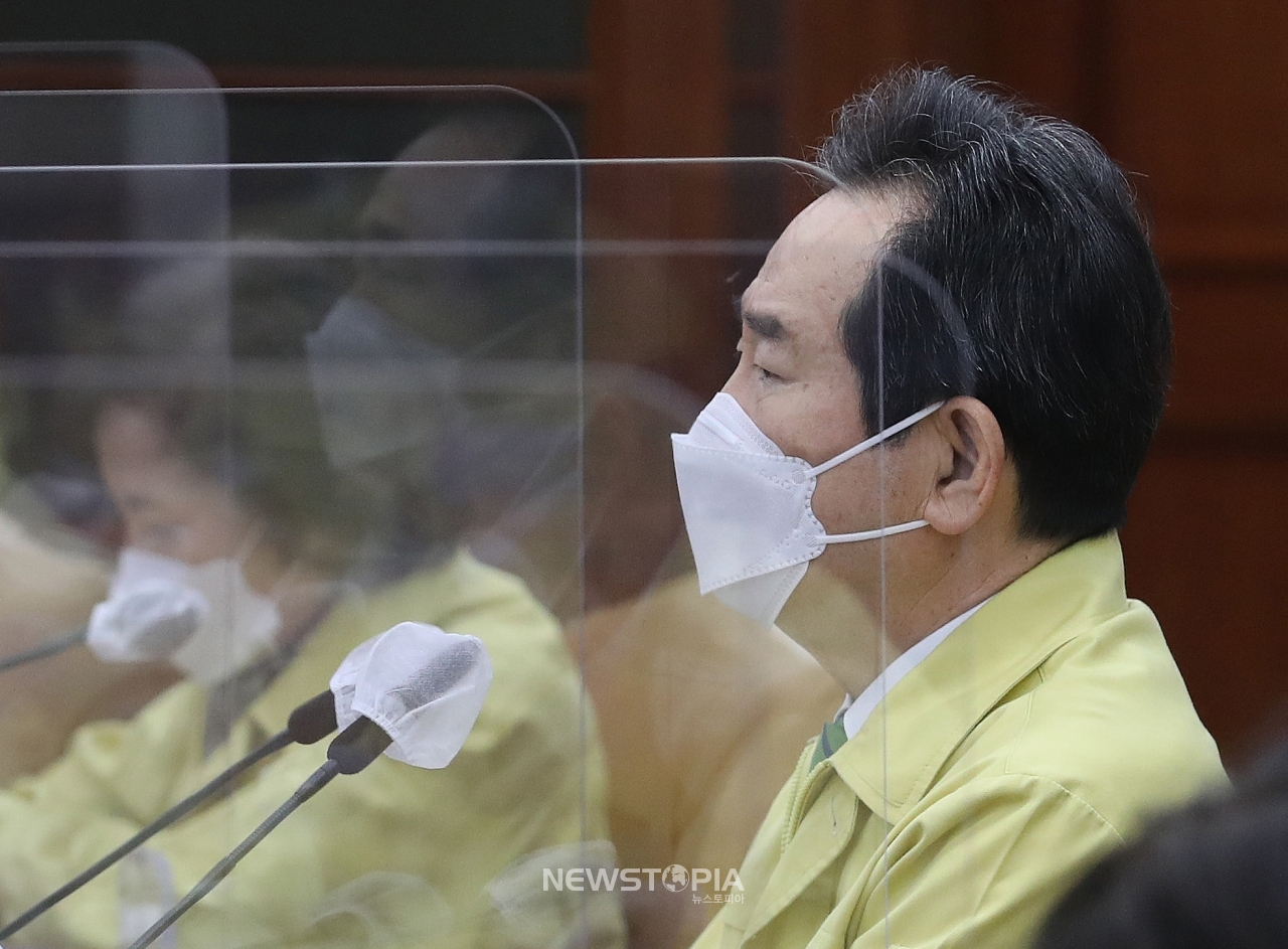 정세균 국무총리가 9일 오전 서울 종로구 정부서울청사에서 열린 코로나19 대응 중앙재난안전대책본부(중대본) 회의에 참석해 발언하고 있다.ⓒ뉴시스