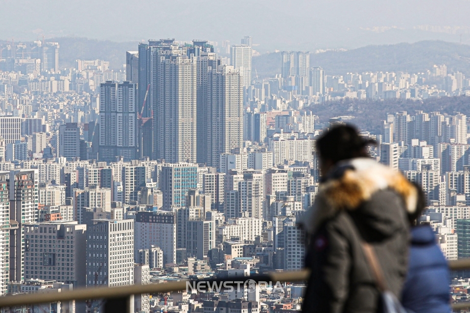 서울 남산공원에서 바라본 아파트 단지. ⓒ뉴시스