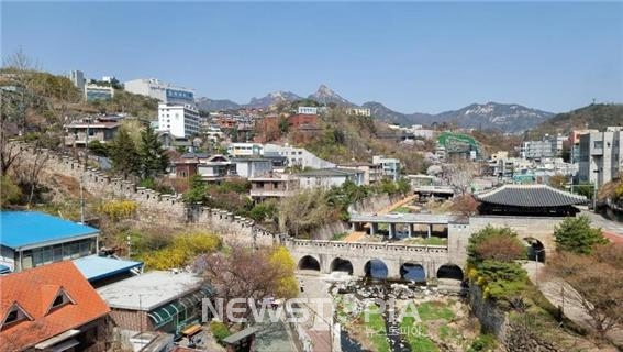 탕춘대성(홍지문과 오간수문).ⓒ뉴시스