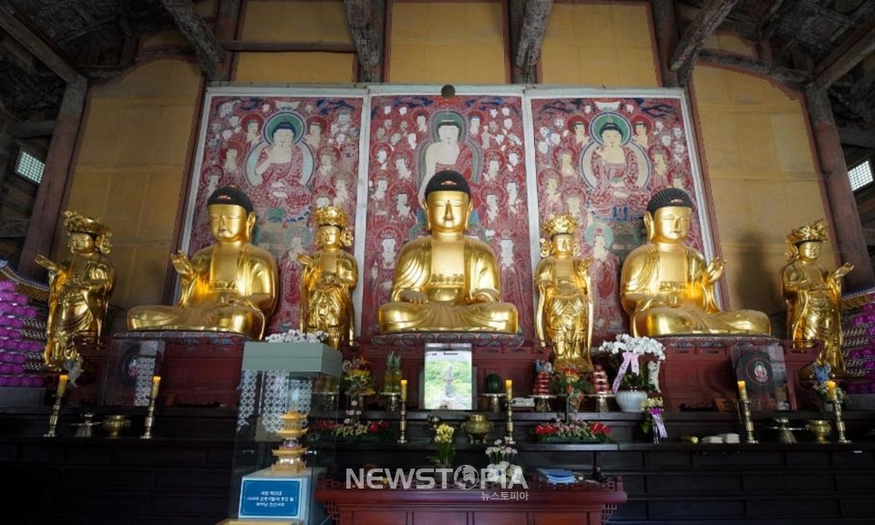 구례 화엄사 각황전 삼세불도. (사진=전남도 제공)